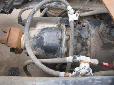 Dana-Spicer RDH40P Front Differential for a 1998 Kenworth T2000