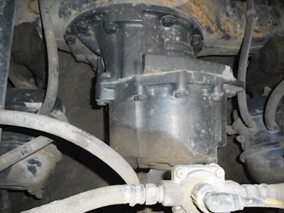 Dana-Spicer RS404 Front Differential for a 2006 International PROSTAR