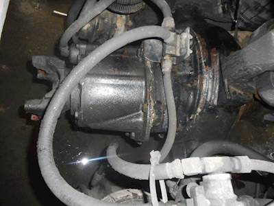 Dana-Spicer RS404 Front Differential for a 1998 Kenworth T2000