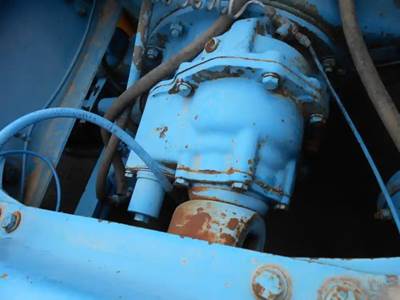 Eaton DS402 Front Differential for a 1992 Freightliner COE