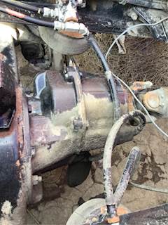 Eaton DS404 Front Differential for a 1997 Kenworth T2000