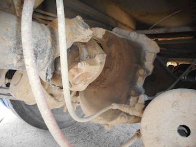 Eaton DS404 Front Differential for a 2000 Sterling ACTERRA