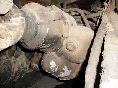 International RA351 Front Differential