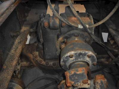 Mack CRD92-93 Front Differential for a 1990 Mack RD688S