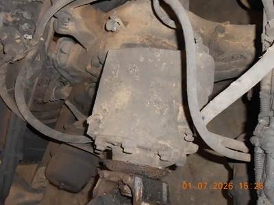 Meritor-Rockwell 20-145 Front Differential for a 2002 Freightliner FLD