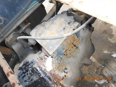 Meritor-Rockwell 20-145 Front Differential for a 1998 Freightliner Century Class