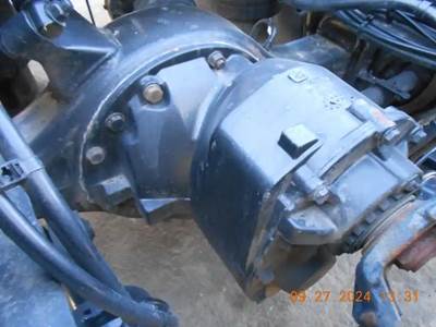 Meritor-Rockwell MT-40-143 Front Differential for a 2012 Freightliner Cascadia