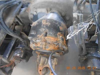 Meritor-Rockwell MT-40-143 Front Differential for a 2014 Freightliner Cascadia