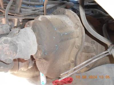 Meritor-Rockwell QD100 Front Differential for a 1987 Freightliner COE