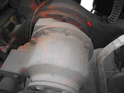Meritor-Rockwell SQ100 Front Differential for a 1992 Freightliner FLD