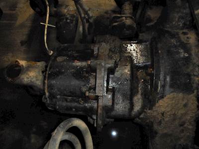 Dana-Spicer DS404 Front Differential for a 2005 Freightliner CENTURY CLASS 120