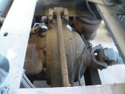 Dana-Spicer DSP40 Front Differential for a 2005 Kenworth T600