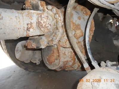 Volvo VBT4618 Front Differential for a 1998 Volvo ACL64F