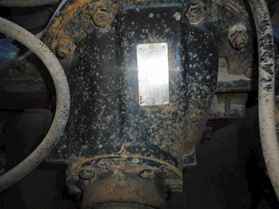 Dana DS404 Rear Differential for a 1995 Freightliner FLD