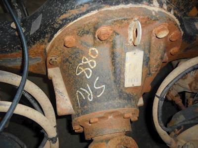 Dana DS404 Rear Differential for a 2002 Freightliner FLD