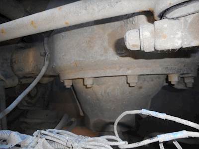 Dana RS402 Rear Differential for a 1991 Peterbilt 377