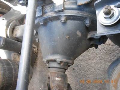 Dana RS402 Rear Differential for a 1992 Kenworth T600