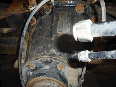 Dana RS404 Rear Differential for a 1998 Peterbilt 379