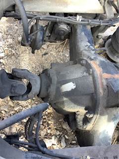 Dana RS404 Rear Differential for a 2000 Volvo VNL64T660