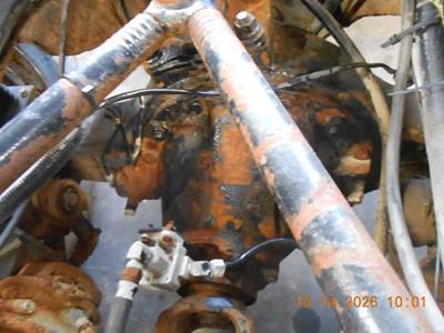 Eaton DS404 Rear Differential for a 1995 Volvo AUTOCAR ACL64