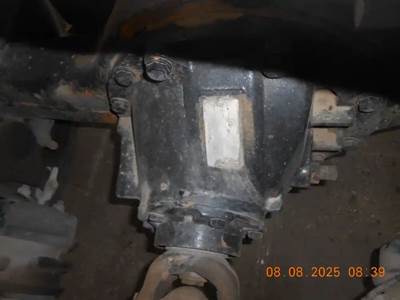 Eaton DSP40 Rear Differential for a 2016 Kenworth T680