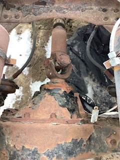 Eaton RS402 Rear Differential for a 1991 Volvo WIA