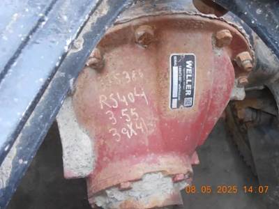 Eaton RS404 Rear Differential for a 1999 Kenworth W900B