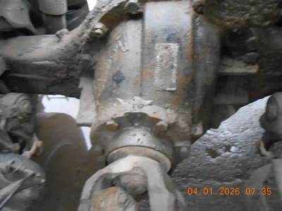 Eaton RS405 Rear Differential for a 1999 Peterbilt 379