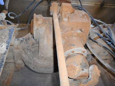 Mack CRD 92-93 Rear Differential for a 1988 Mack DM688S