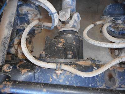 Meritor-Rockwell 20-145 Rear Differential for a 1998 Freightliner FLD