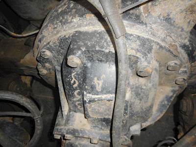Meritor-Rockwell 23160 Rear Differential for a 1998 Freightliner FLD