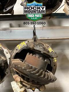 Meritor-Rockwell 20-145 Rear Differential for a 2004 Volvo VNL610