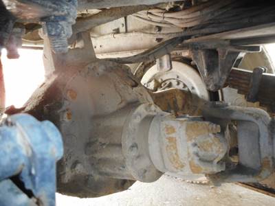 Meritor-Rockwell 23160 Rear Differential for a 2005 Sterling ACTERRA