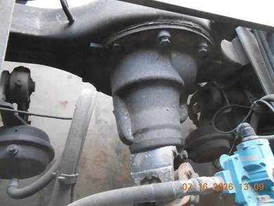 Meritor-Rockwell MD20143 Rear Differential for a 2014 Freightliner Cascadia