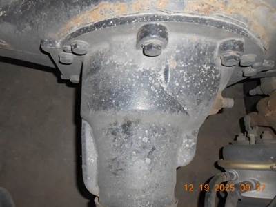 Meritor-Rockwell MT20143 Rear Differential for a 2021 Volvo VNL 860