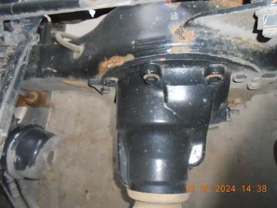 Meritor-Rockwell MT40143 Rear Differential for a 2015 Volvo VNR