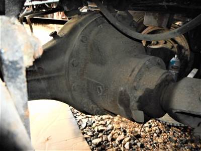 Meritor-Rockwell SSHR Rear Differential for a 1988 Ford LTL9000