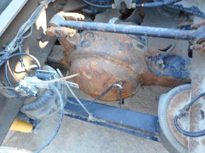 Dana DSP40 Rear Differential for a 2003 Kenworth W900