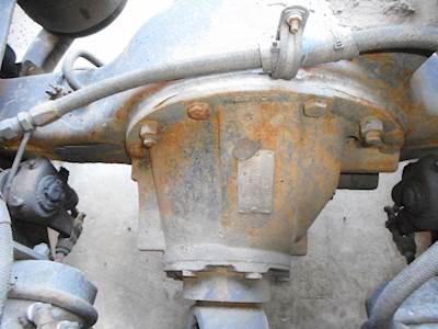Dana RS404 Rear Differential for a 1996 Freightliner FLD120