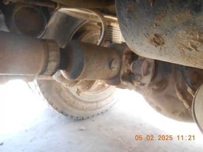 Volvo EV80 Rear Differential for a 1998 Volvo ACL64F