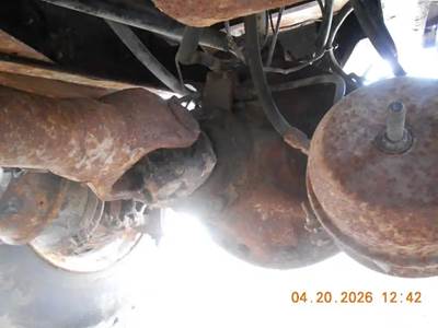 Volvo VBT4618 Rear Differential for a 1997 Volvo AUTOCAR