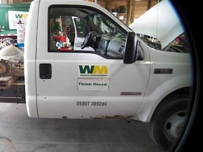 Ford F-550 Right Door for a 2004 Ford F550