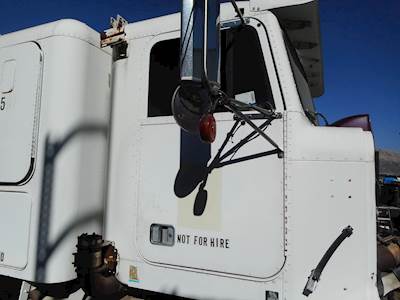 Freightliner Columbia 112 Right Door for a 1986 Freightliner CL-112