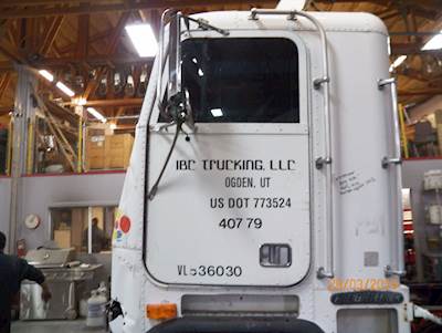 Freightliner Left Door for a 1991 Freightliner Cabover