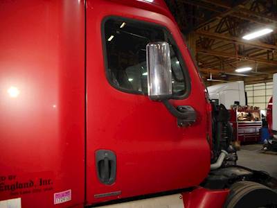 Freightliner Cascadia 125 Right Door for a 2009 Freightliner Cascadia