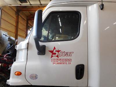 Freightliner Cascadia Left Door