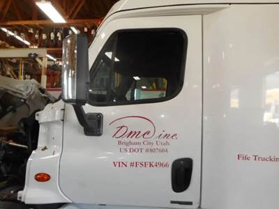 Freightliner Cascadia Left Door