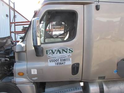 Freightliner Cascadia Left Door