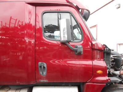 Freightliner Cascadia Right Door