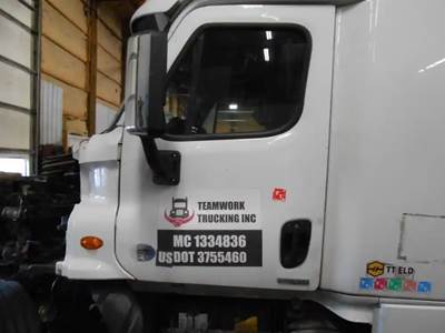 Freightliner Cascadia Left Door